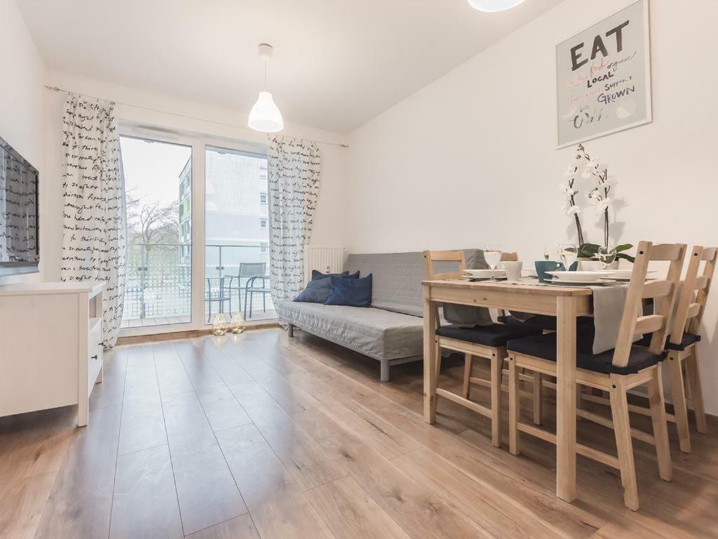 Apartament Solna108 كولوبرزيغ المظهر الخارجي الصورة