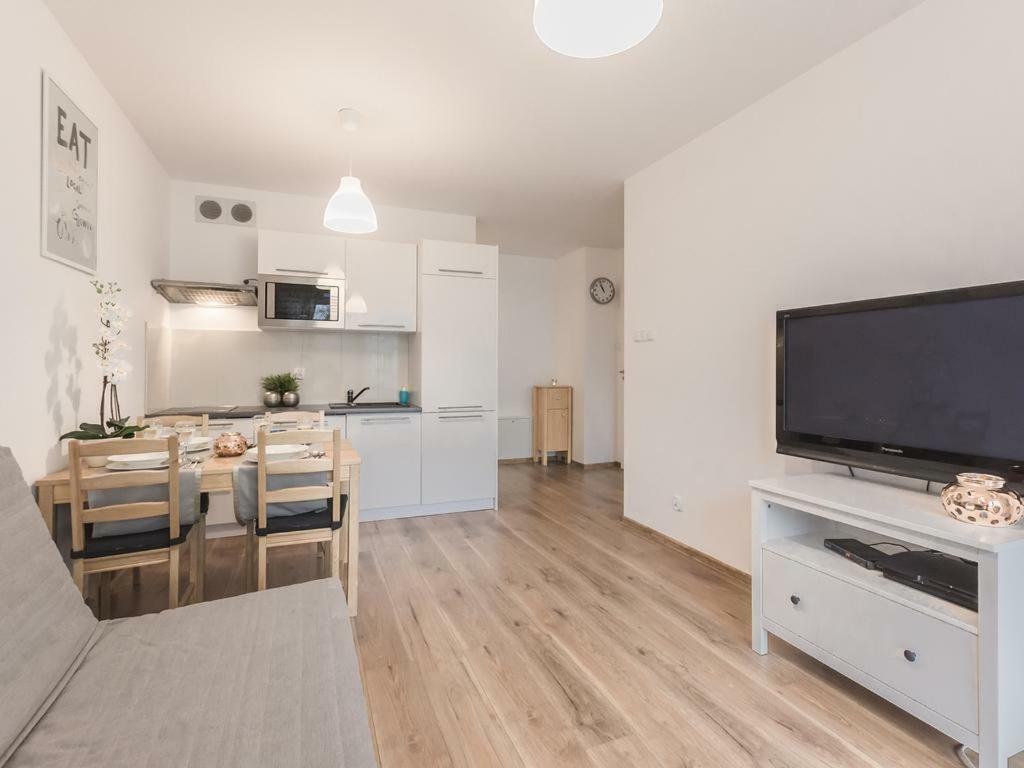 Apartament Solna108 كولوبرزيغ المظهر الخارجي الصورة